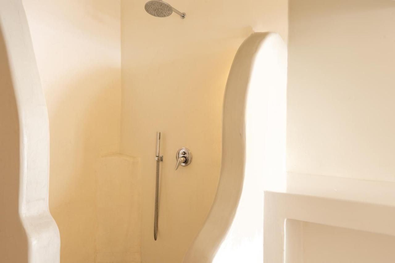 אימרוביגלי Cilon Suites Santorini מראה חיצוני תמונה