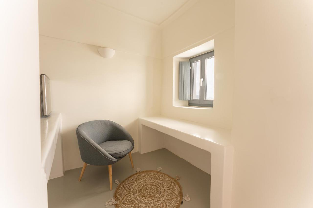 אימרוביגלי Cilon Suites Santorini מראה חיצוני תמונה