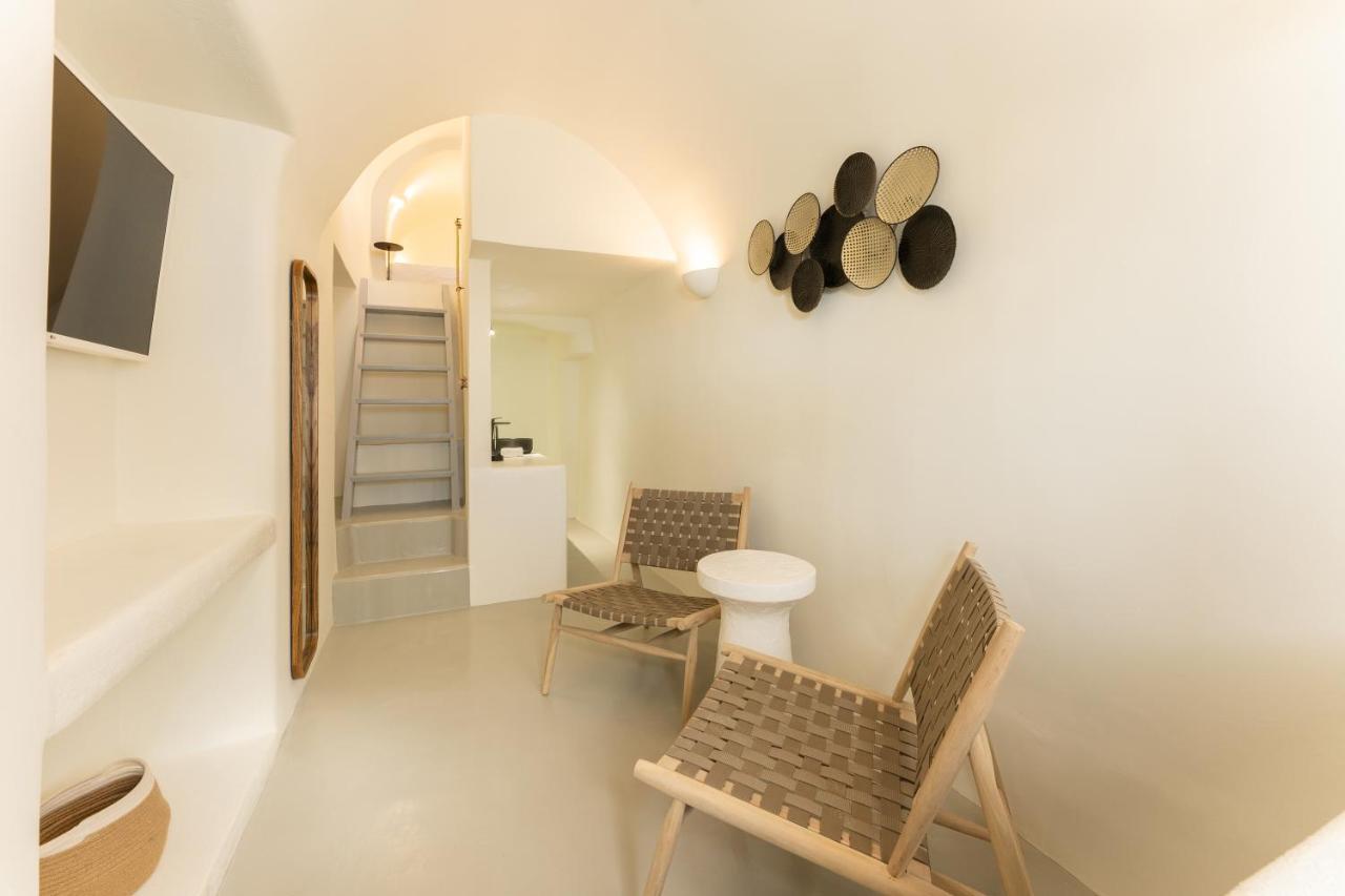 אימרוביגלי Cilon Suites Santorini מראה חיצוני תמונה