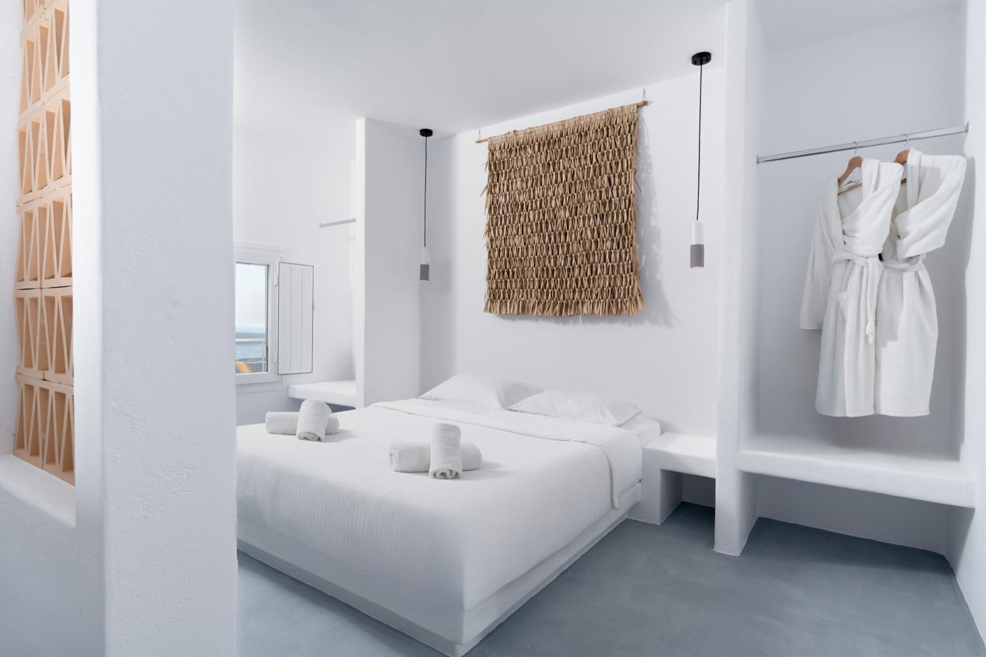אימרוביגלי Cilon Suites Santorini מראה חיצוני תמונה