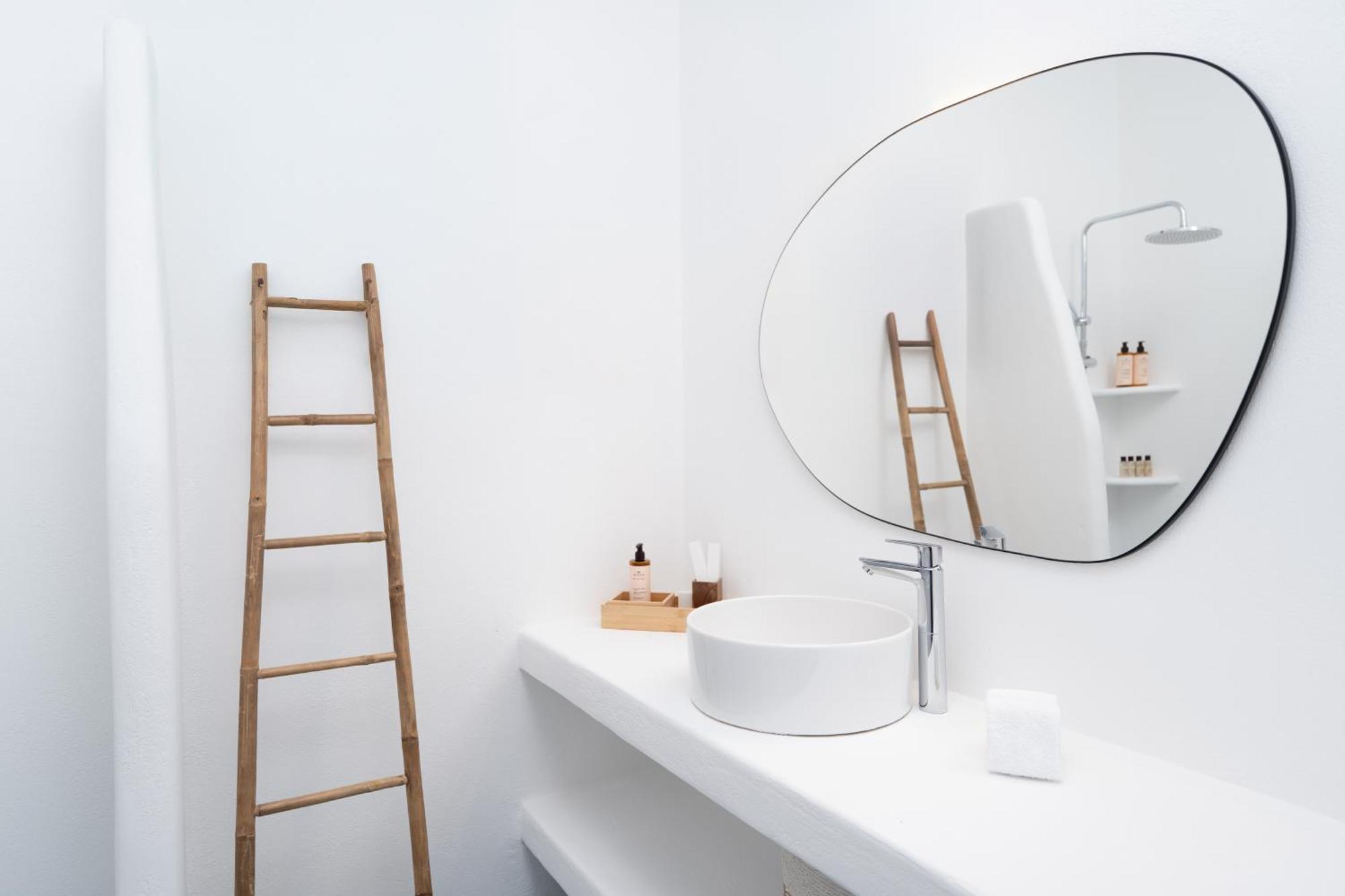 אימרוביגלי Cilon Suites Santorini מראה חיצוני תמונה