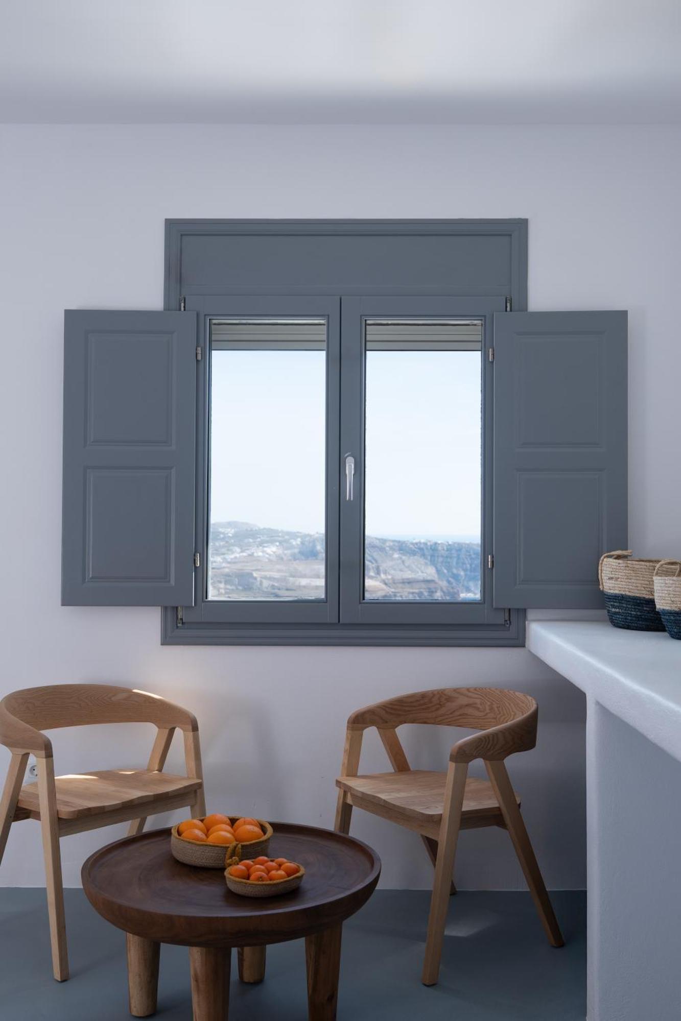 אימרוביגלי Cilon Suites Santorini מראה חיצוני תמונה