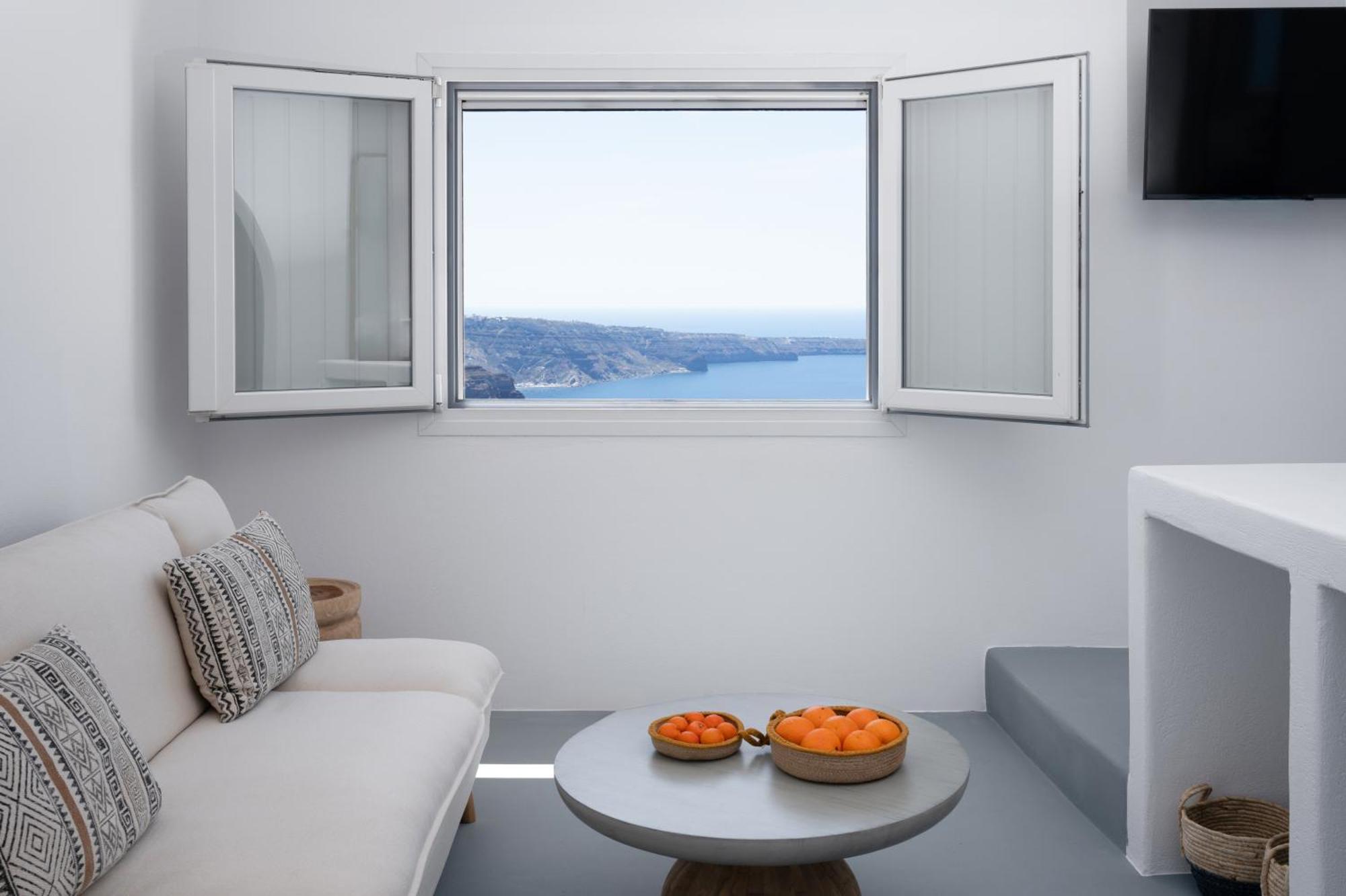 אימרוביגלי Cilon Suites Santorini מראה חיצוני תמונה